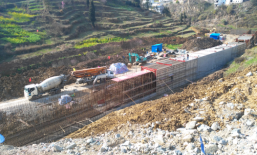 亚洲国产精品自产在线播放