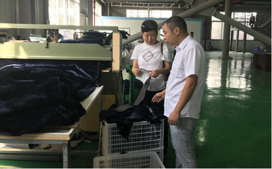 亚洲国产精品自产在线播放