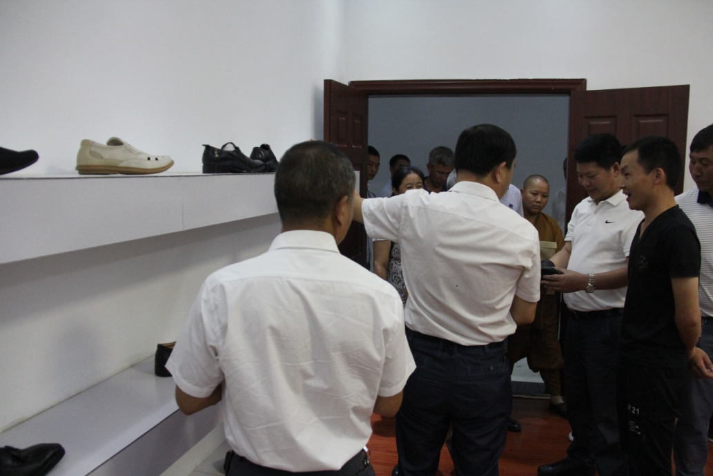 亚洲国产精品自产在线播放