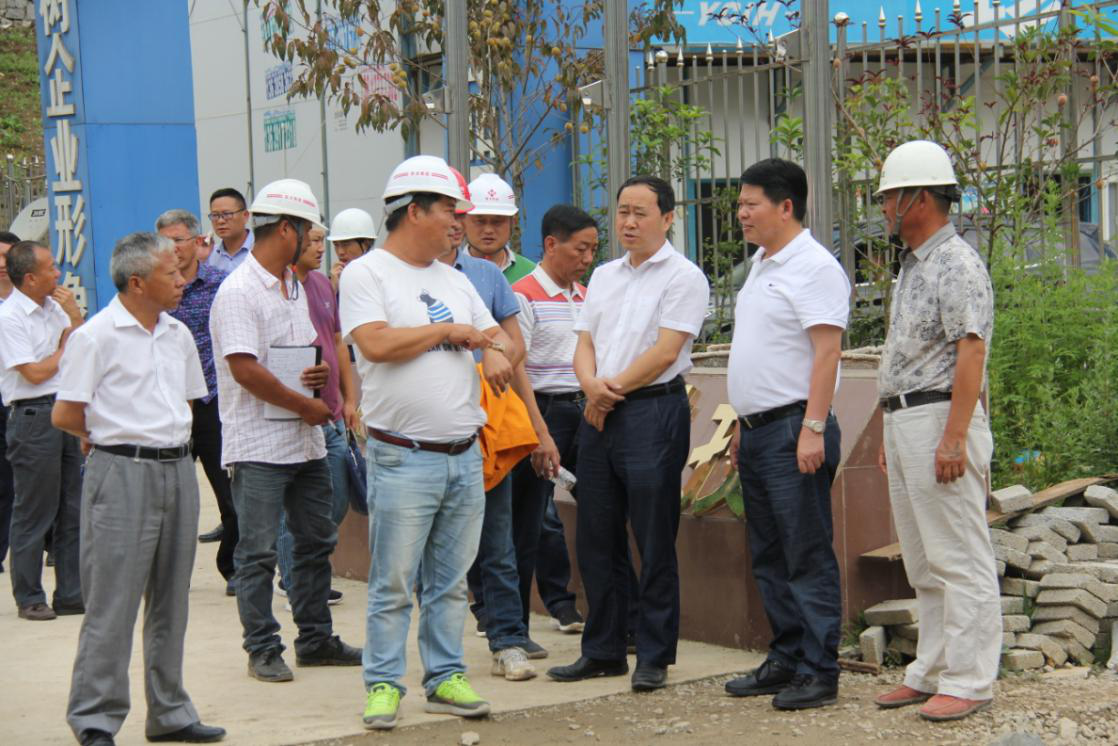 亚洲国产精品自产在线播放