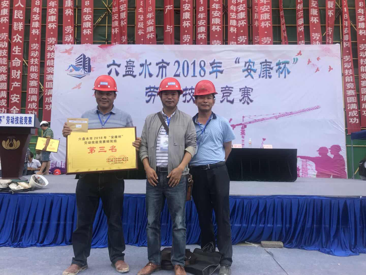 亚洲国产精品自产在线播放