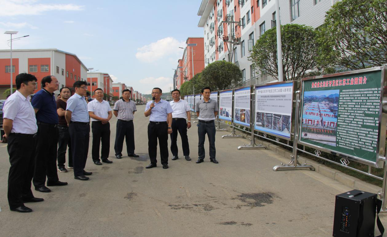 亚洲国产精品自产在线播放