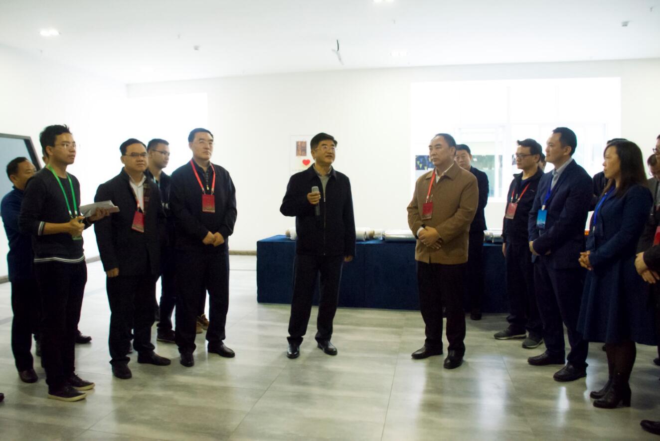 亚洲国产精品自产在线播放