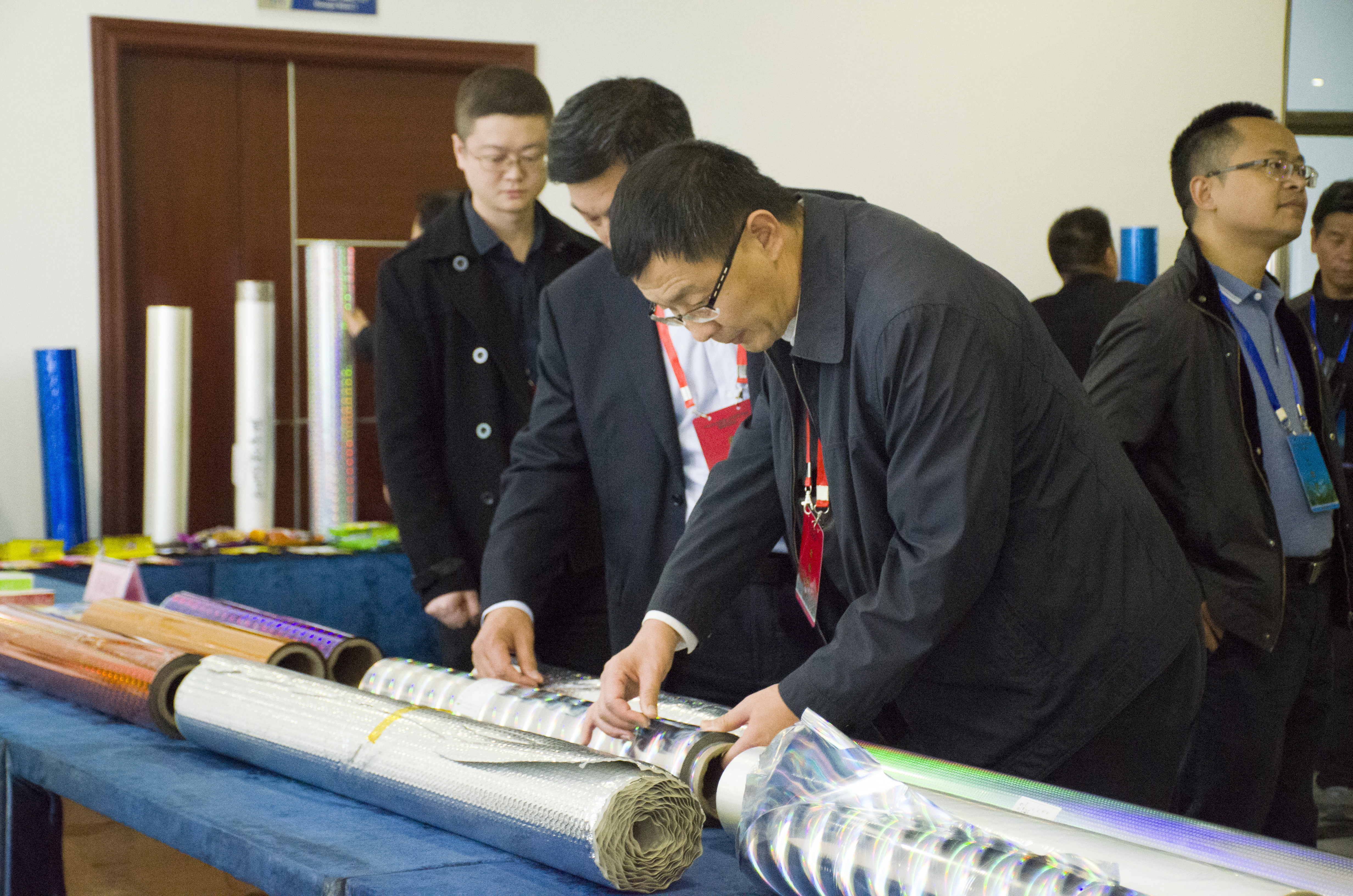 亚洲国产精品自产在线播放