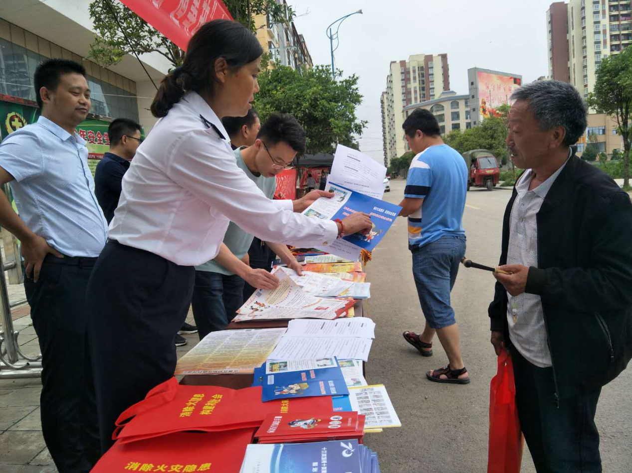 亚洲国产精品自产在线播放