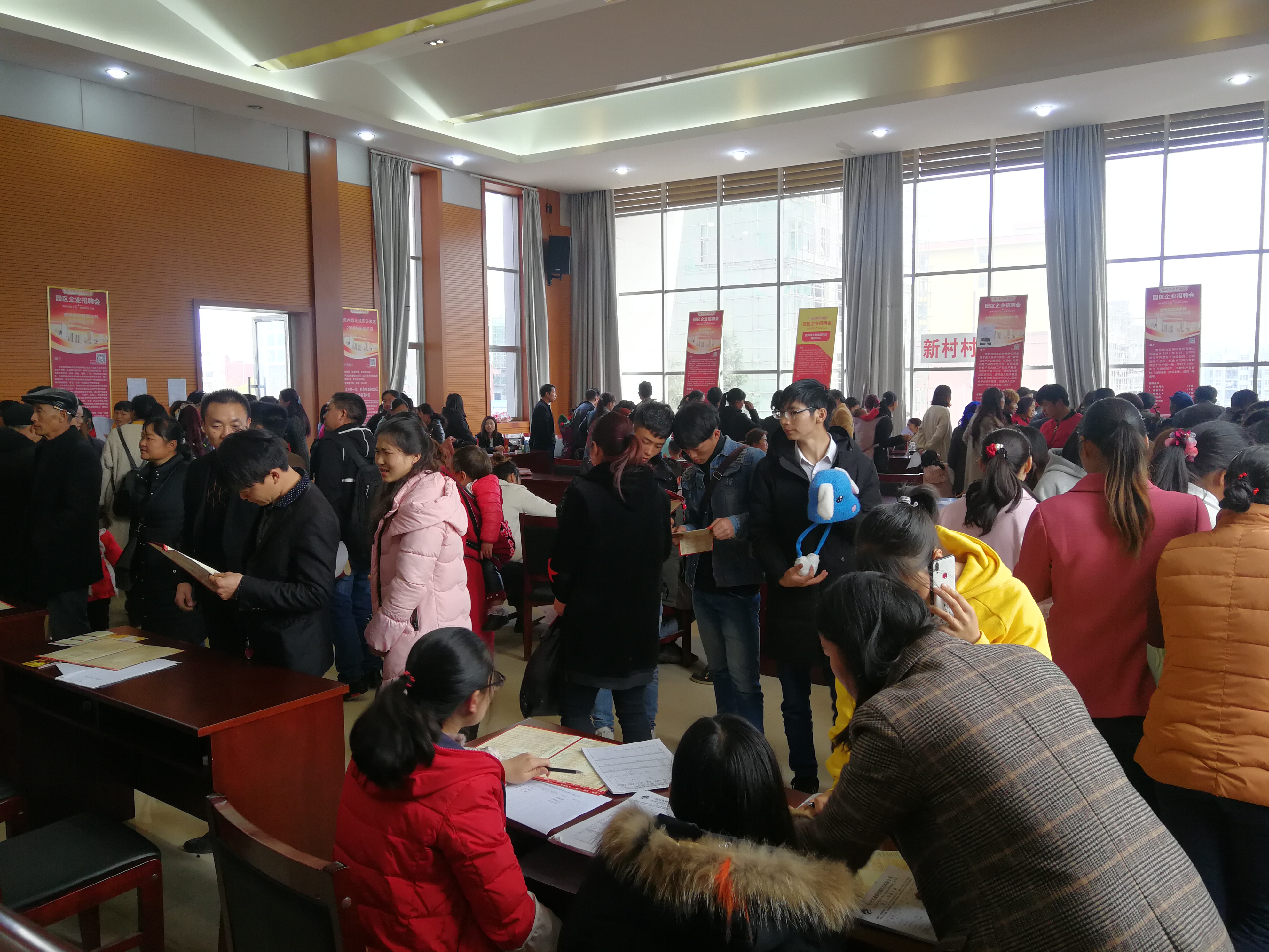 亚洲国产精品自产在线播放