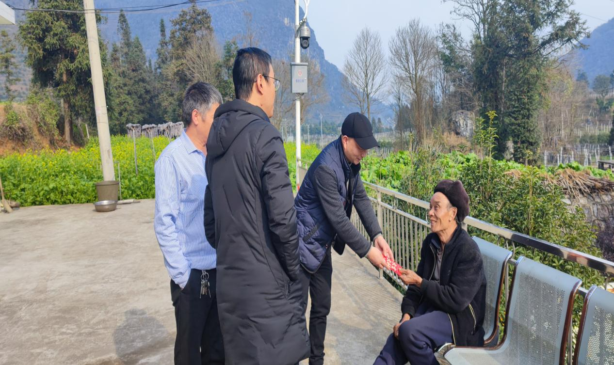 亚洲国产精品自产在线播放