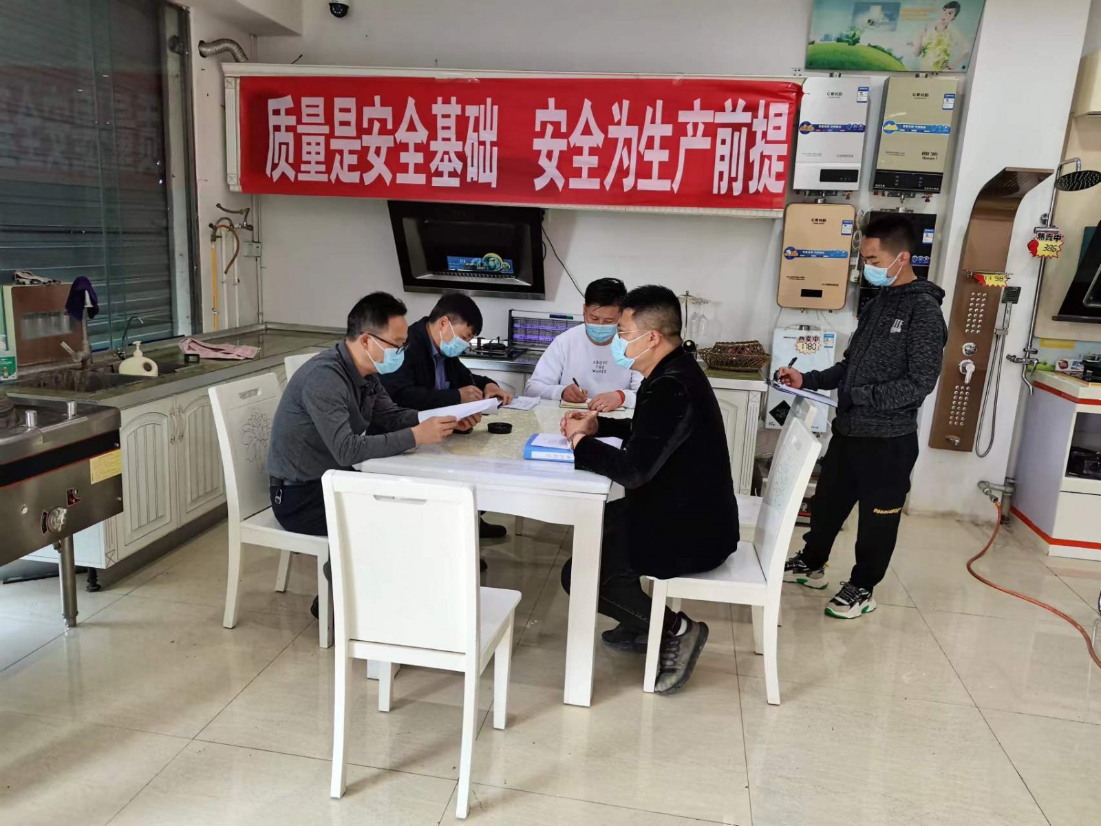 亚洲国产精品自产在线播放