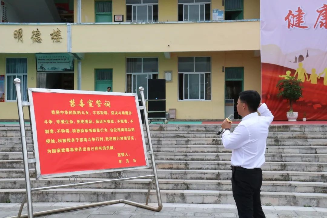 亚洲国产精品自产在线播放