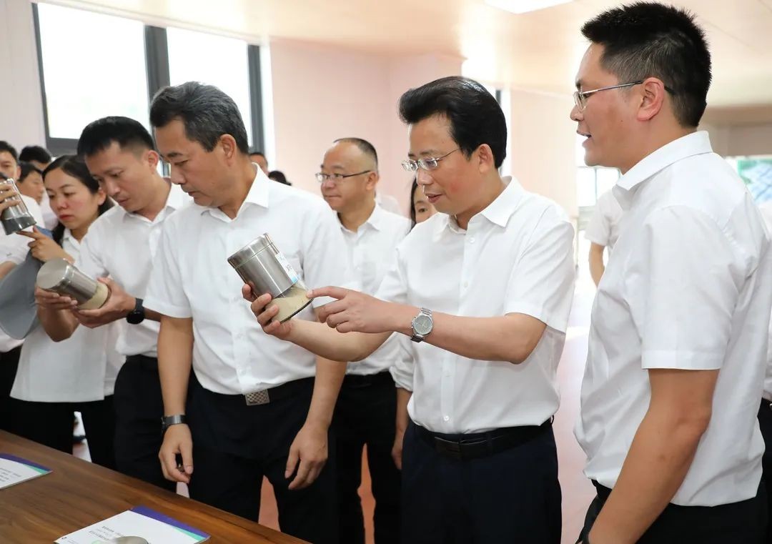 亚洲国产精品自产在线播放