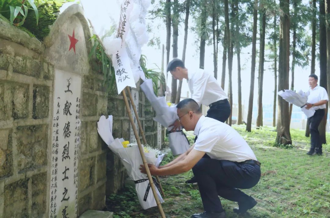 亚洲国产精品自产在线播放