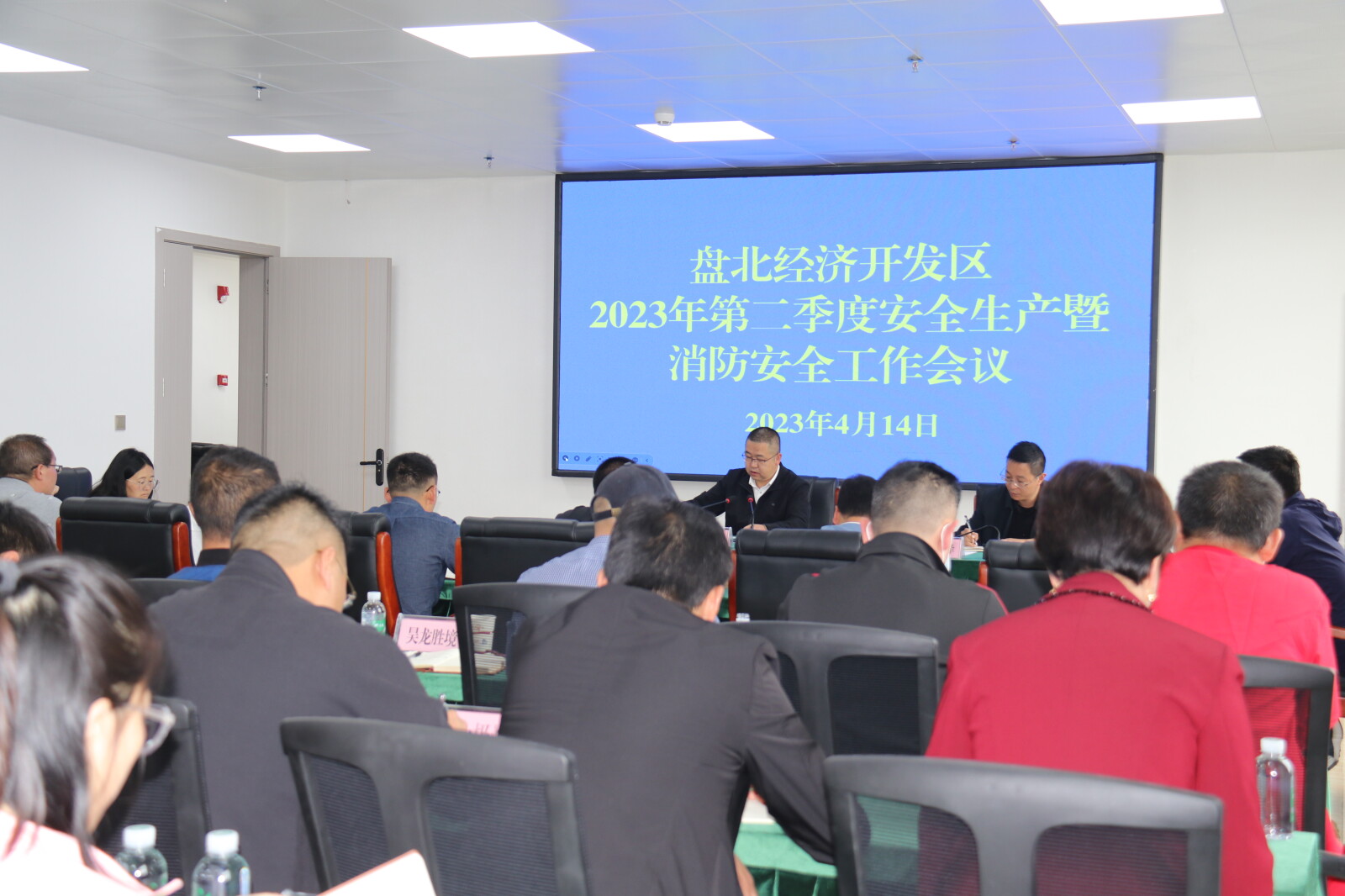 亚洲国产精品自产在线播放