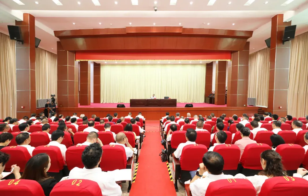 亚洲国产精品自产在线播放