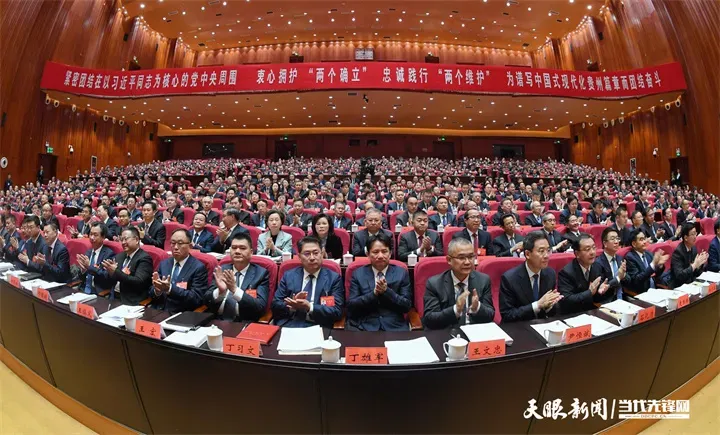 亚洲国产精品自产在线播放