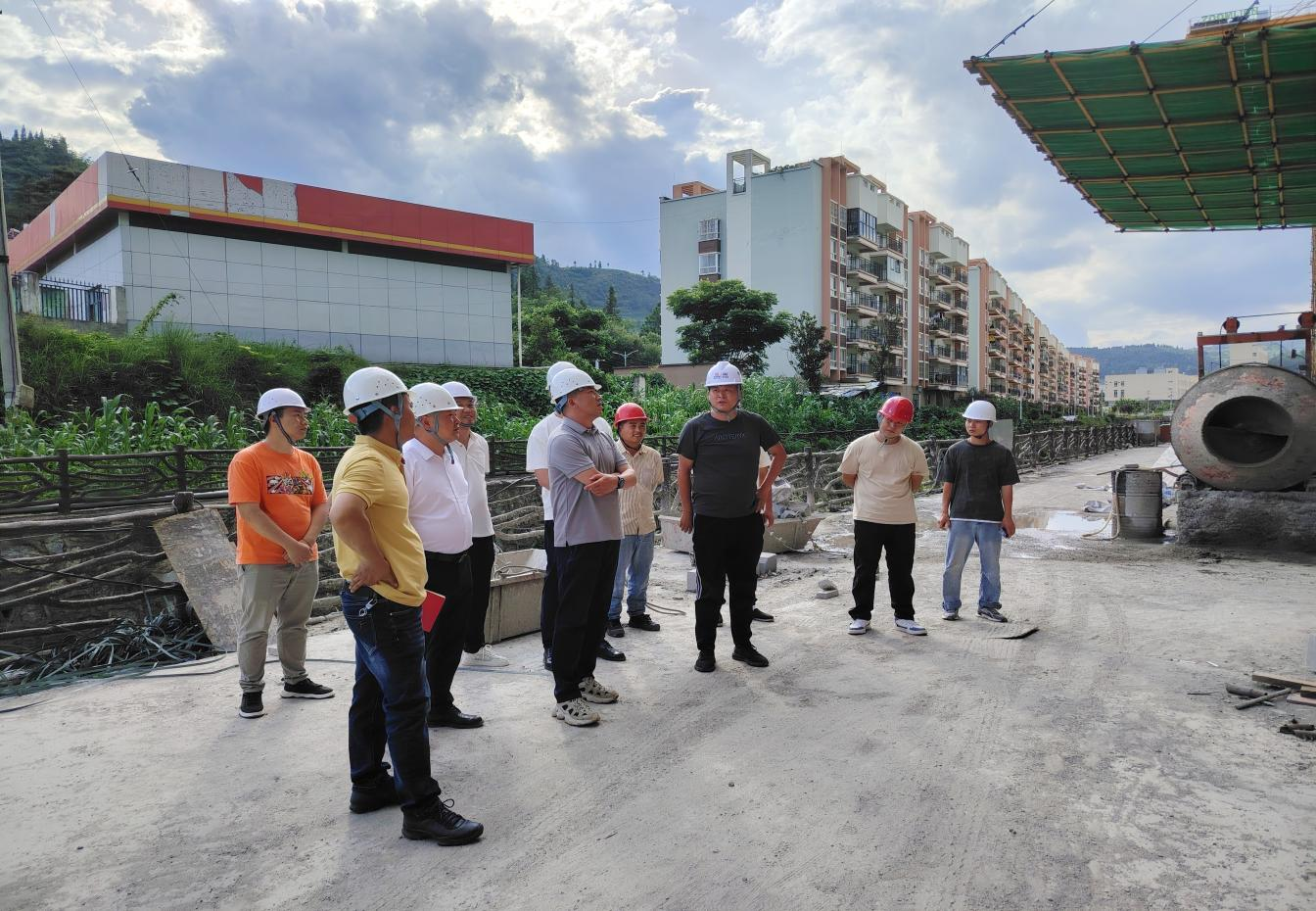 亚洲国产精品自产在线播放