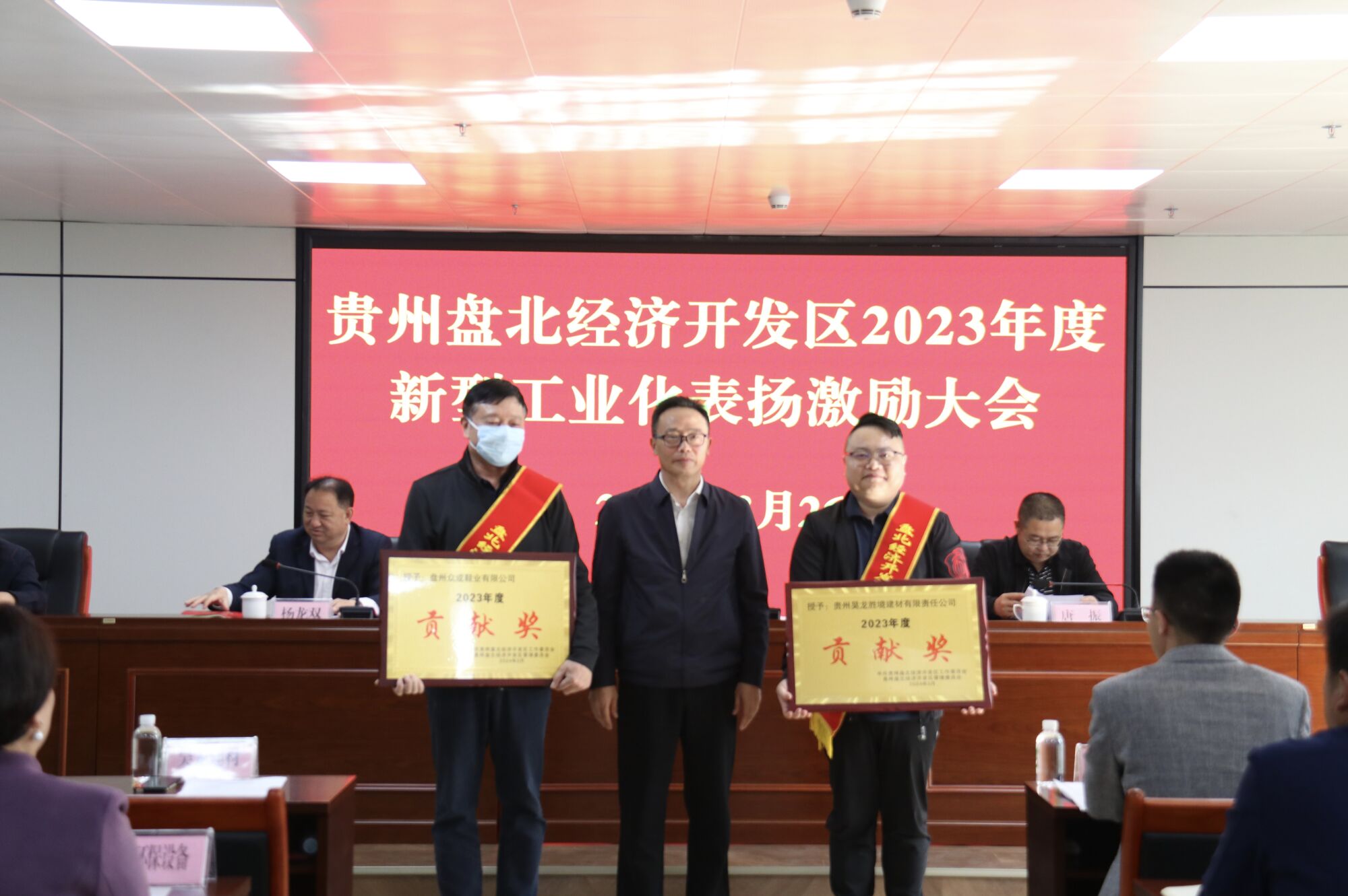 亚洲国产精品自产在线播放