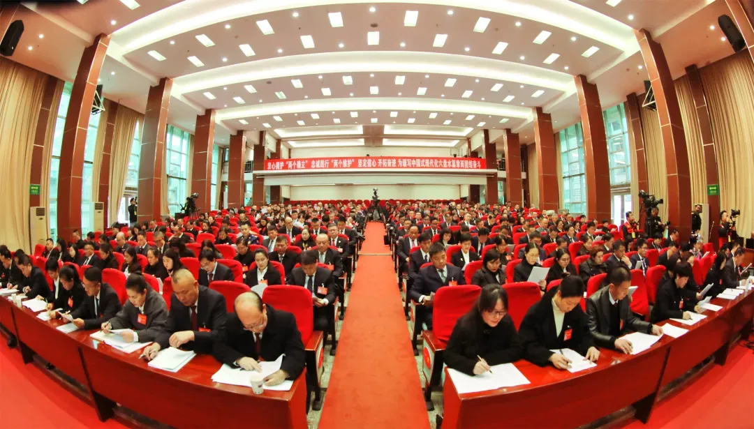 亚洲国产精品自产在线播放