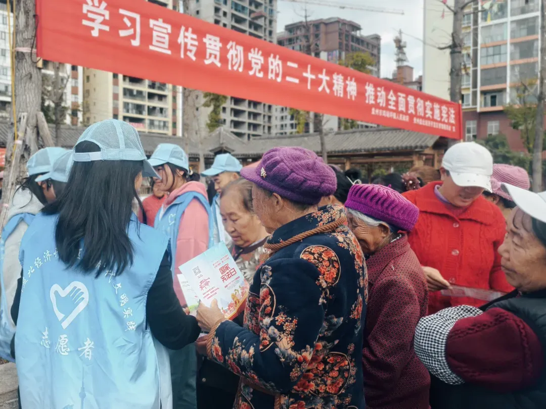 亚洲国产精品自产在线播放