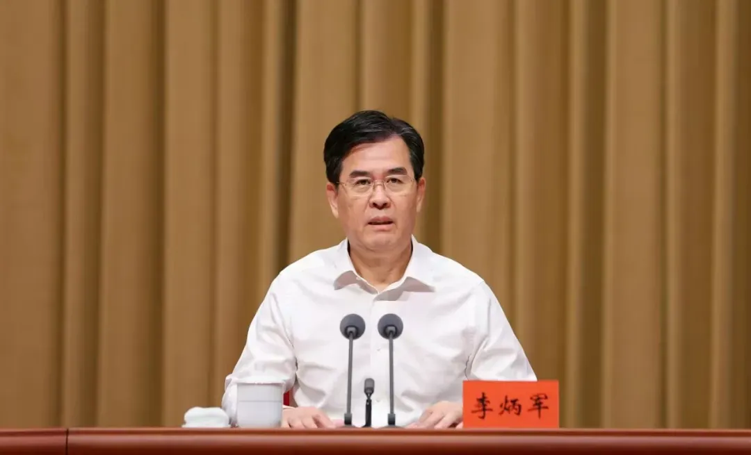 亚洲国产精品自产在线播放