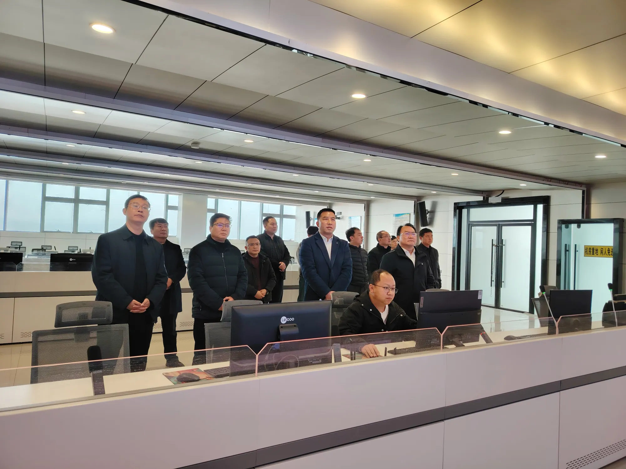 亚洲国产精品自产在线播放