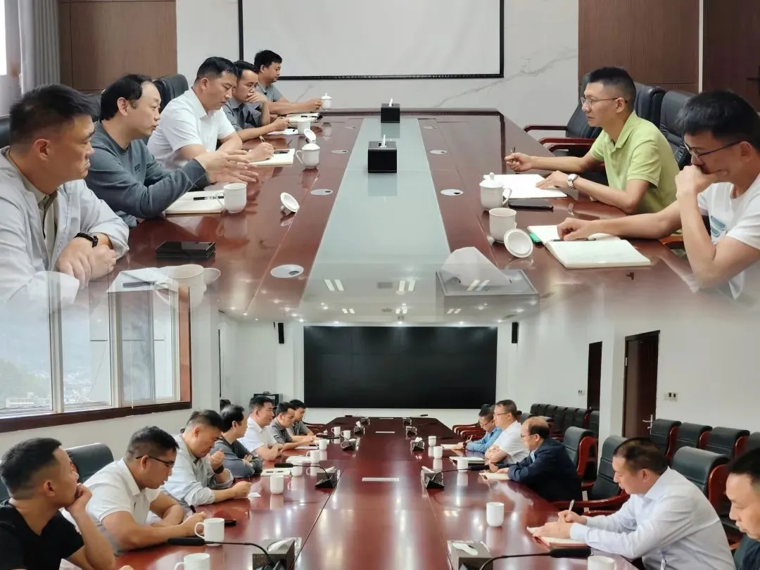 亚洲国产精品自产在线播放